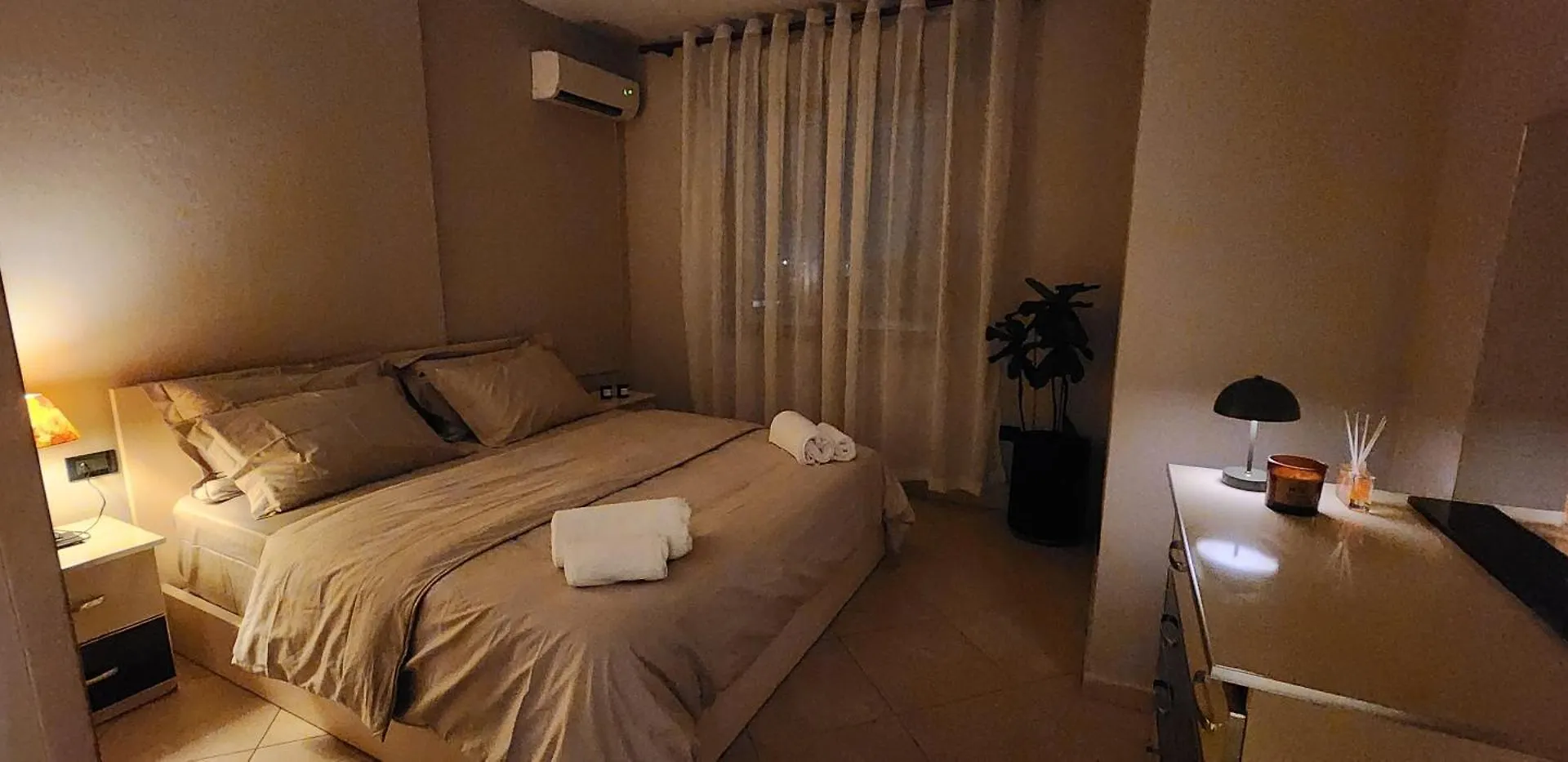 Grid Apartment Tiran 0*,